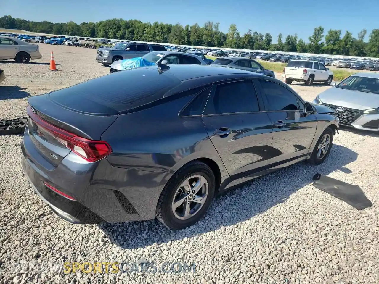 3 fotografías del automóvil dañado 5XXG14J22MG024467 KIA K5 2021