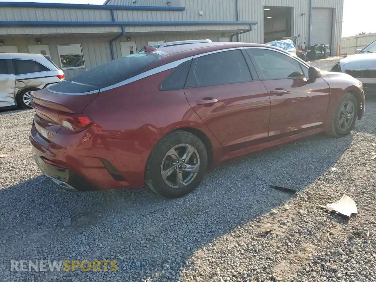 3 Photograph of a damaged car 5XXG14J27MG015666 KIA K5 2021