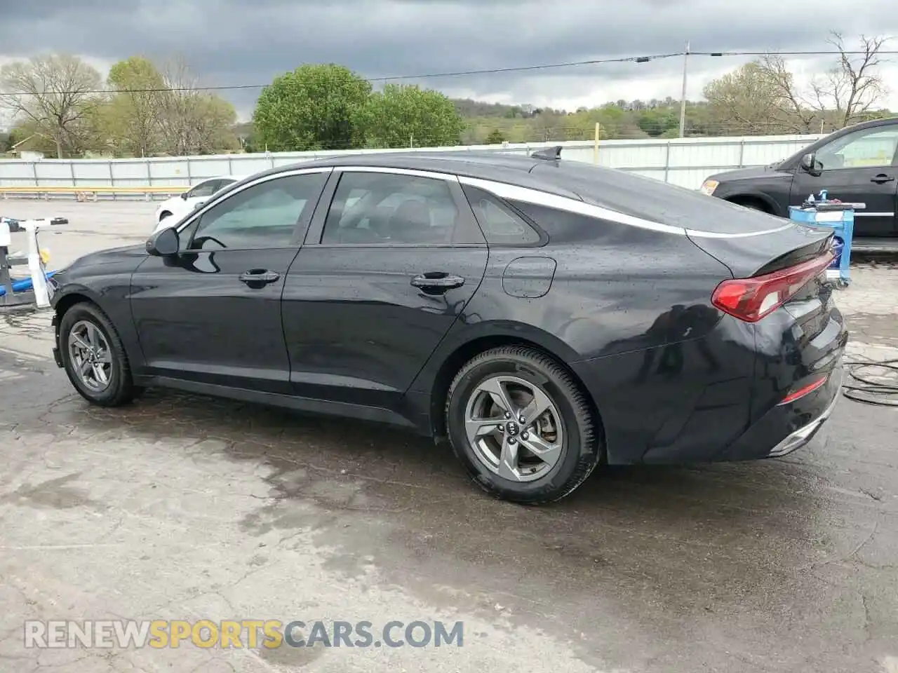 2 Photograph of a damaged car 5XXG14J27MG052653 KIA K5 2021