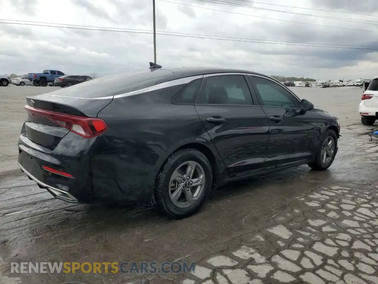 3 Photograph of a damaged car 5XXG14J27MG052653 KIA K5 2021