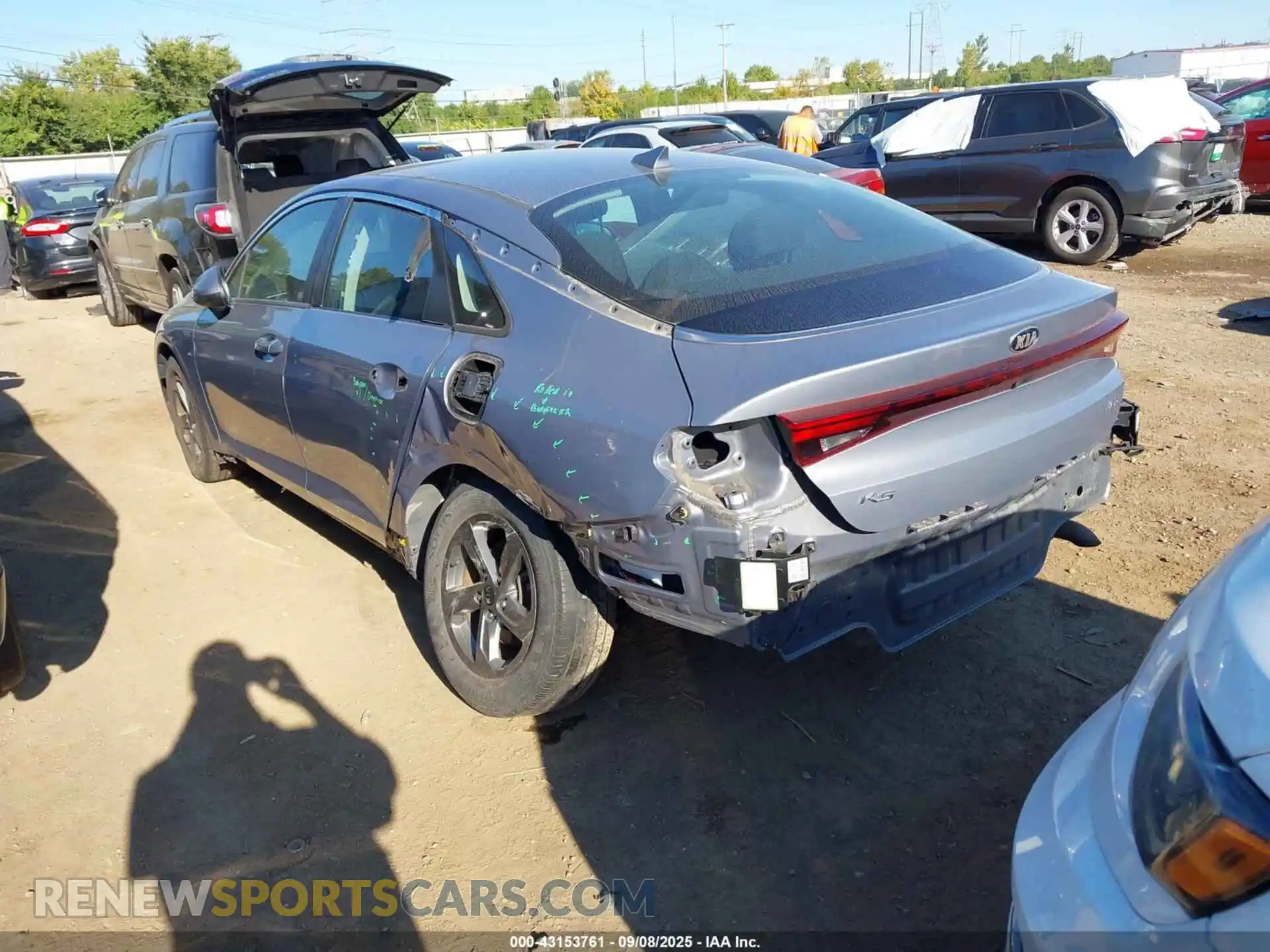 3 Photograph of a damaged car 5XXG14J27MG062938 KIA K5 2021