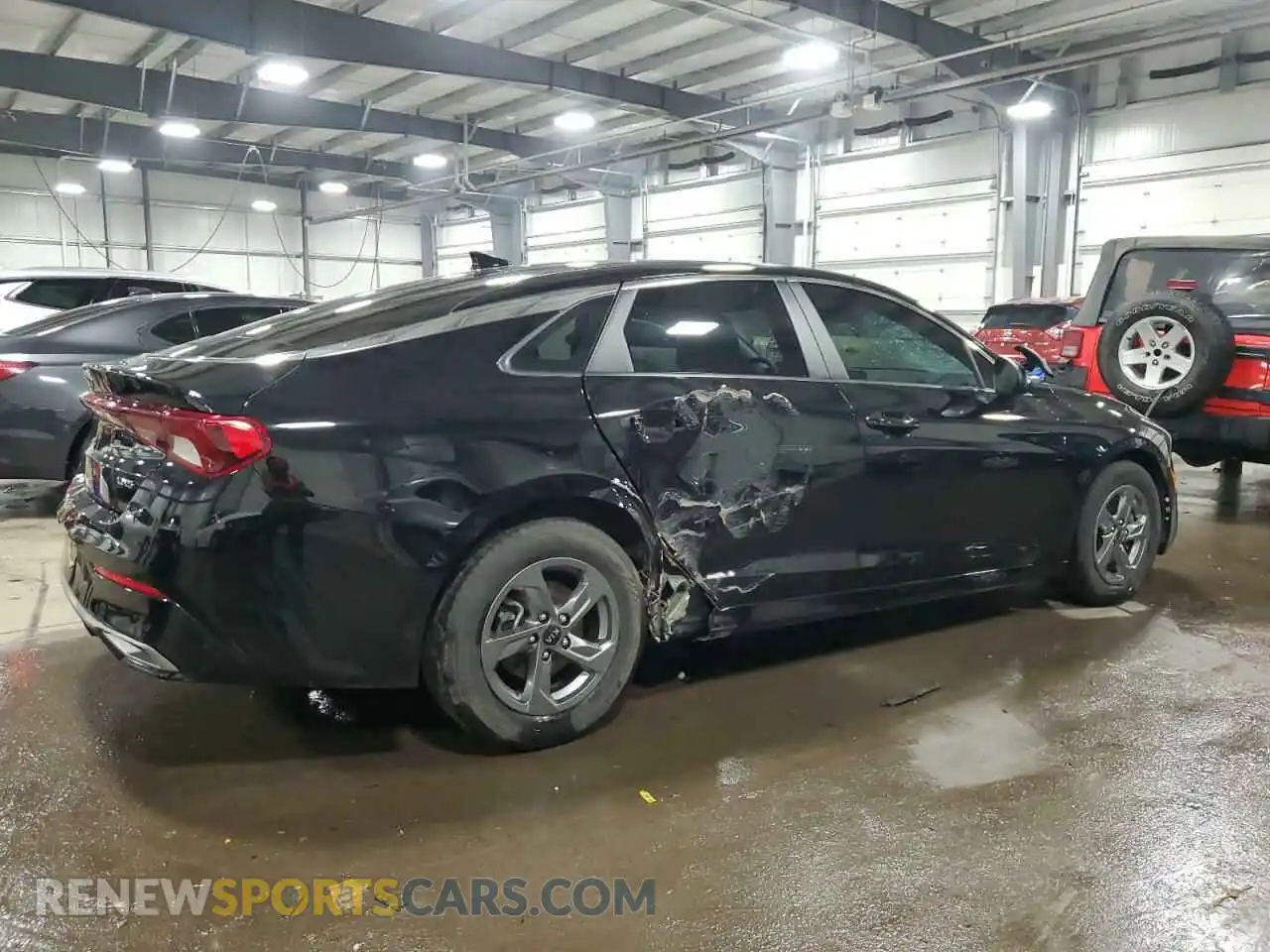 3 Photograph of a damaged car 5XXG14J28MG021735 KIA K5 2021