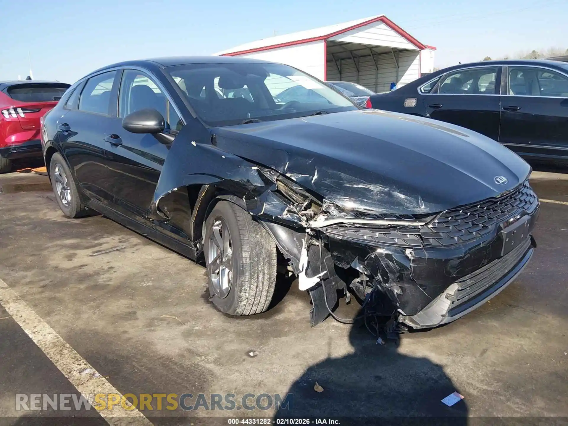 1 Photograph of a damaged car 5XXG24J26MG023948 KIA K5 2021
