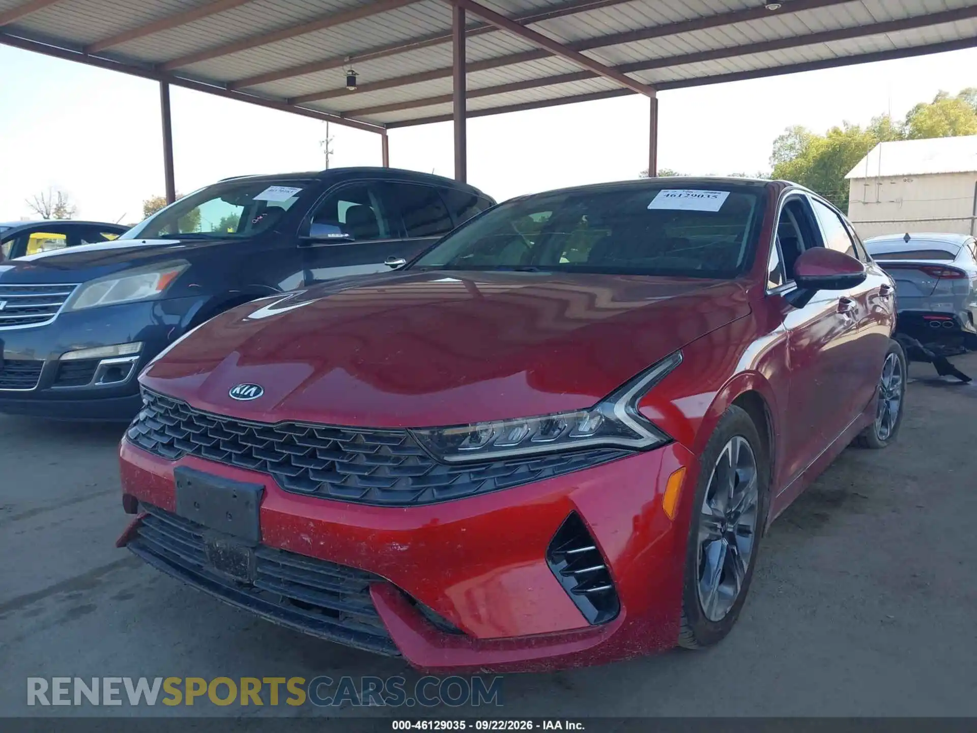 2 fotografías del automóvil dañado 5XXG34J20MG066596 KIA K5 2021