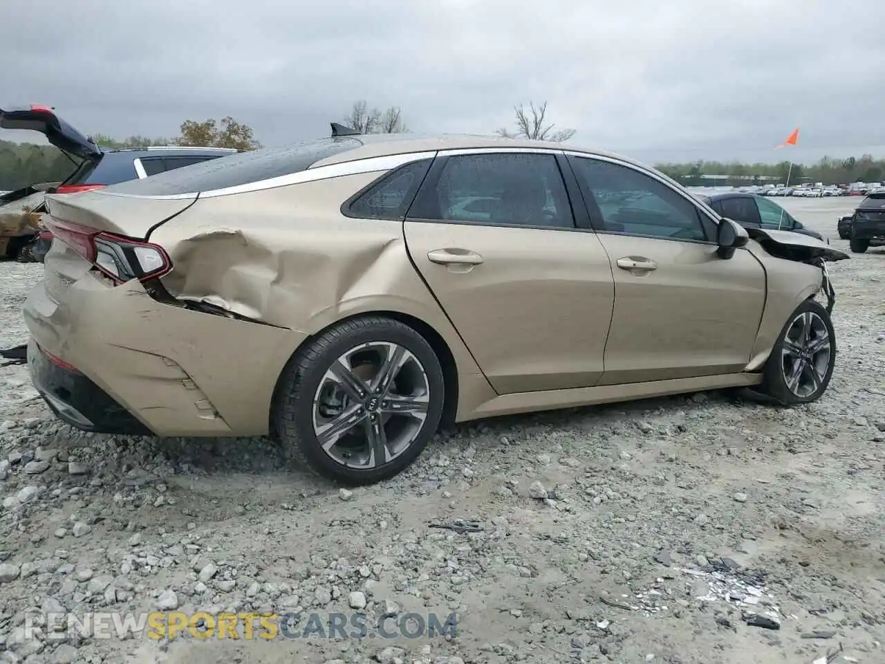 3 Photograph of a damaged car 5XXG34J21MG039360 KIA K5 2021