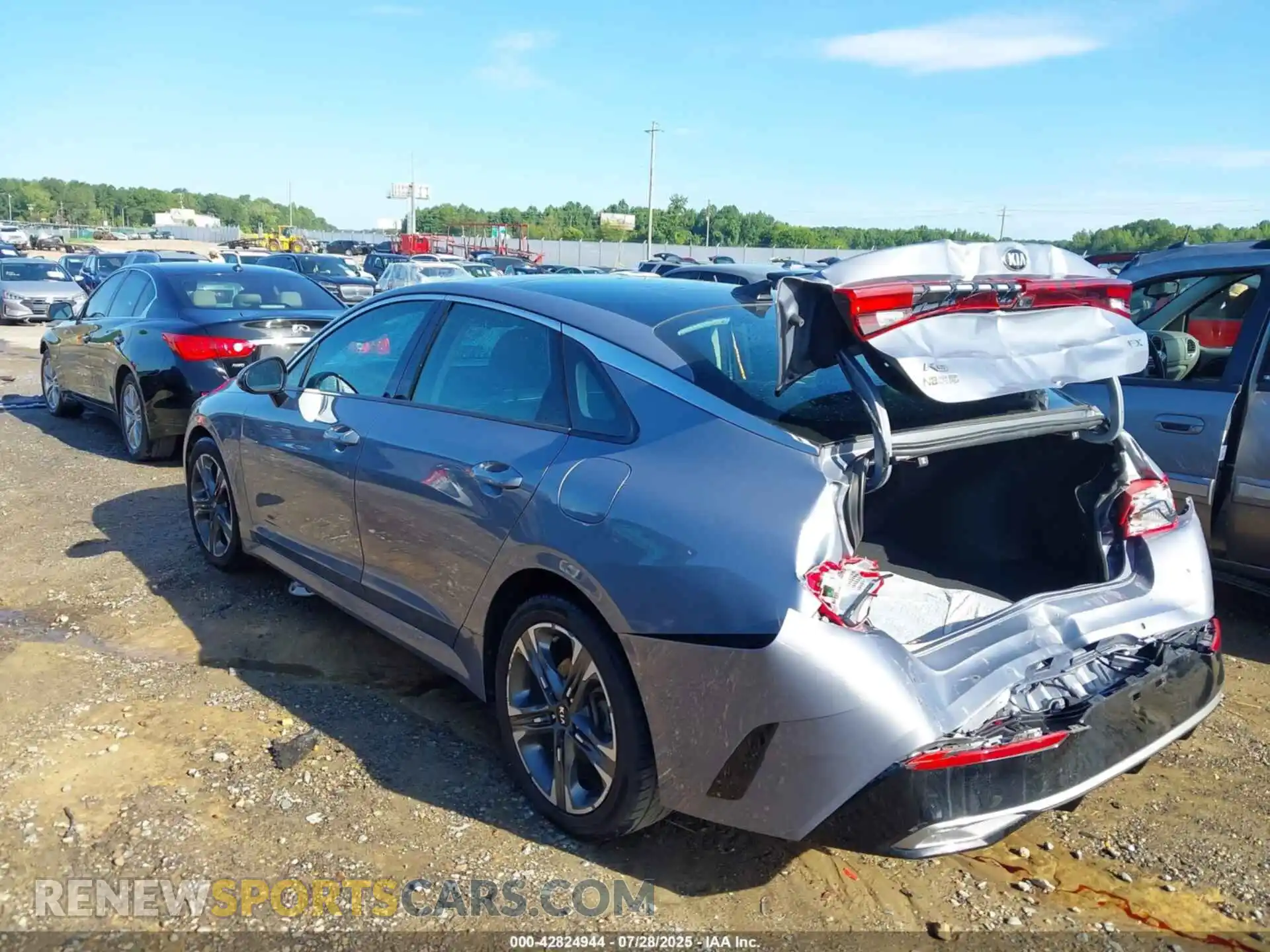 3 Фотография поврежденного автомобиля 5XXG34J24MG005509 KIA K5 2021