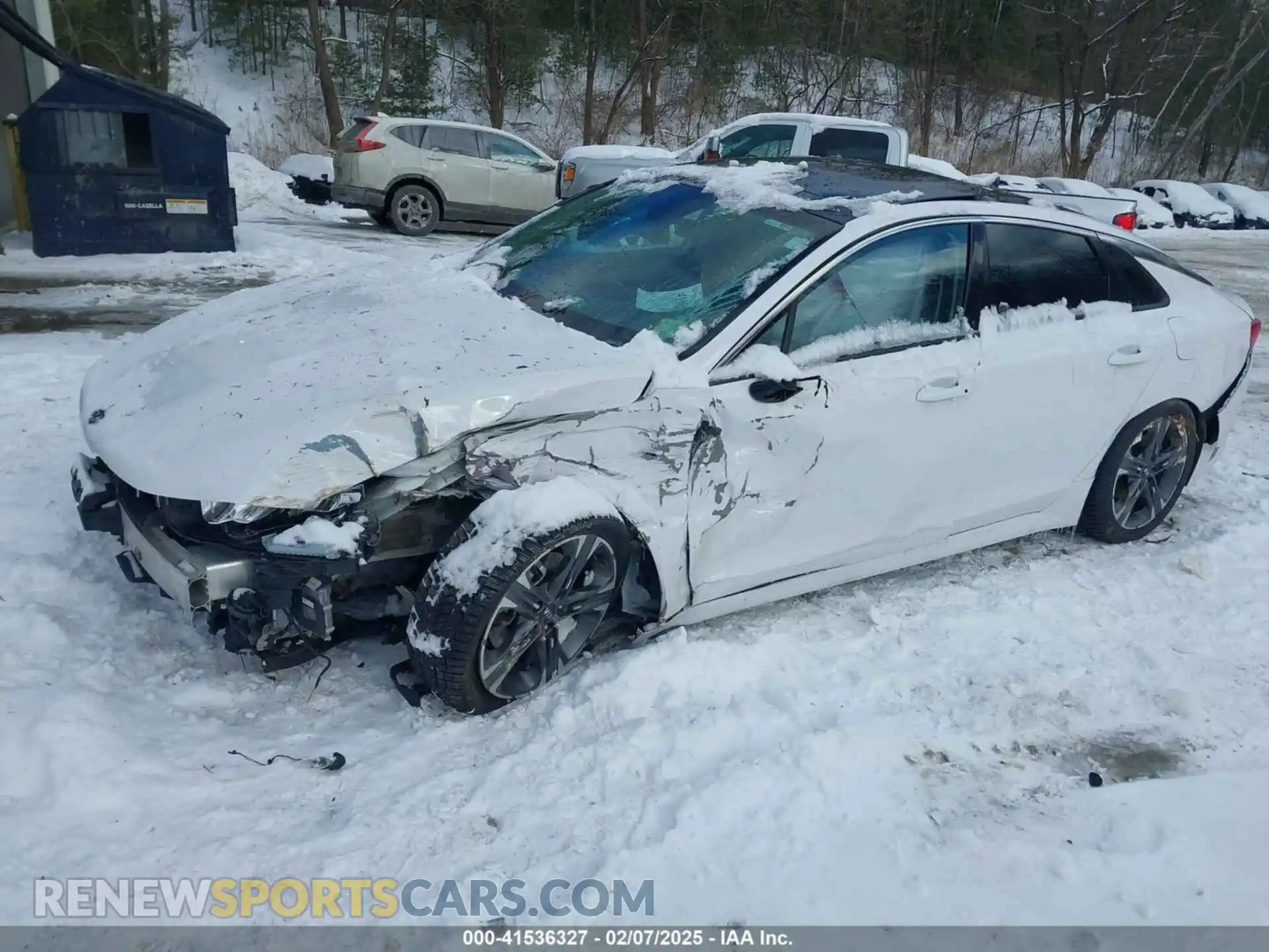 2 fotografías del automóvil dañado 5XXG34J24MG010807 KIA K5 2021