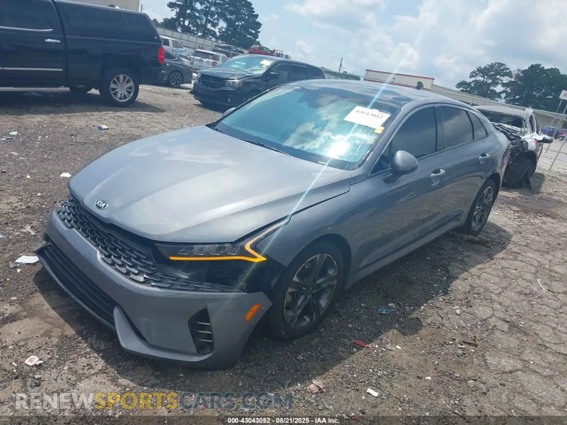 2 fotografías del automóvil dañado 5XXG34J26MG032534 KIA K5 2021