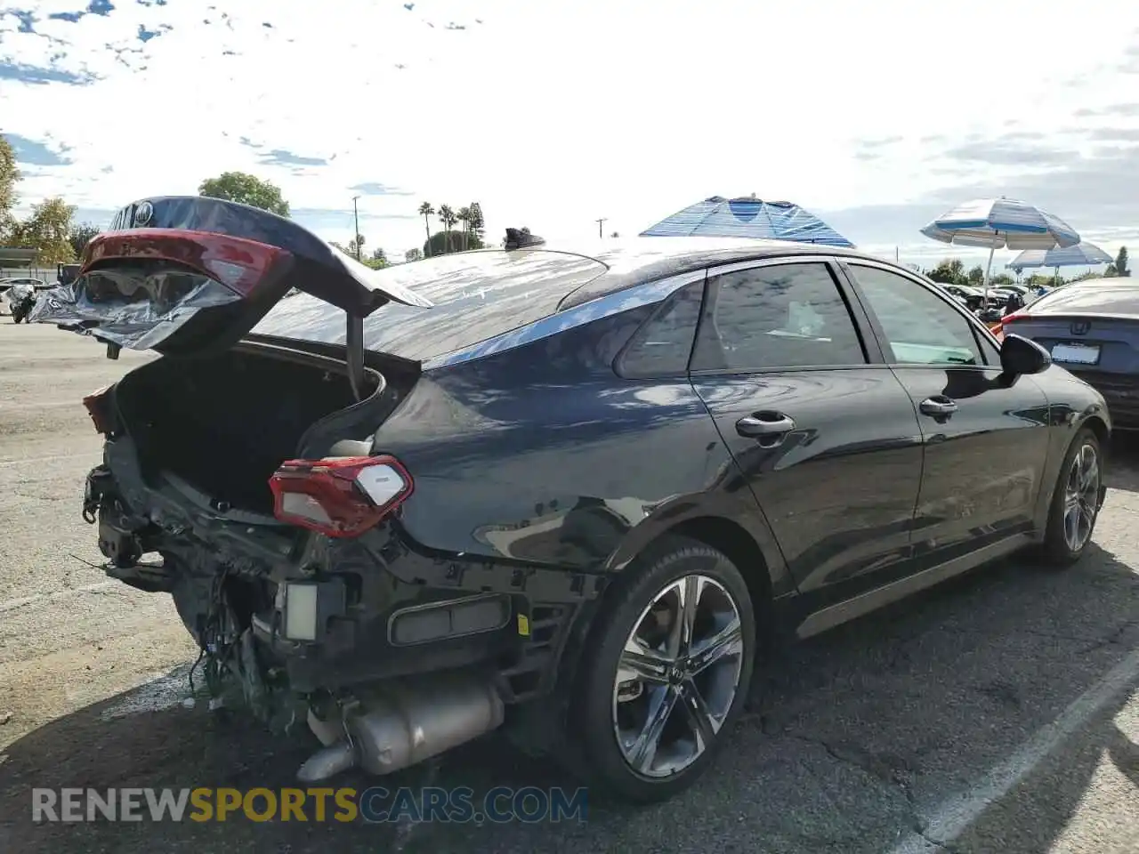 3 Photograph of a damaged car 5XXG34J27MG032980 KIA K5 2021