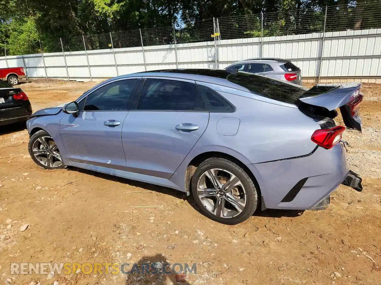 2 fotografías del automóvil dañado 5XXG34J29MG072087 KIA K5 2021