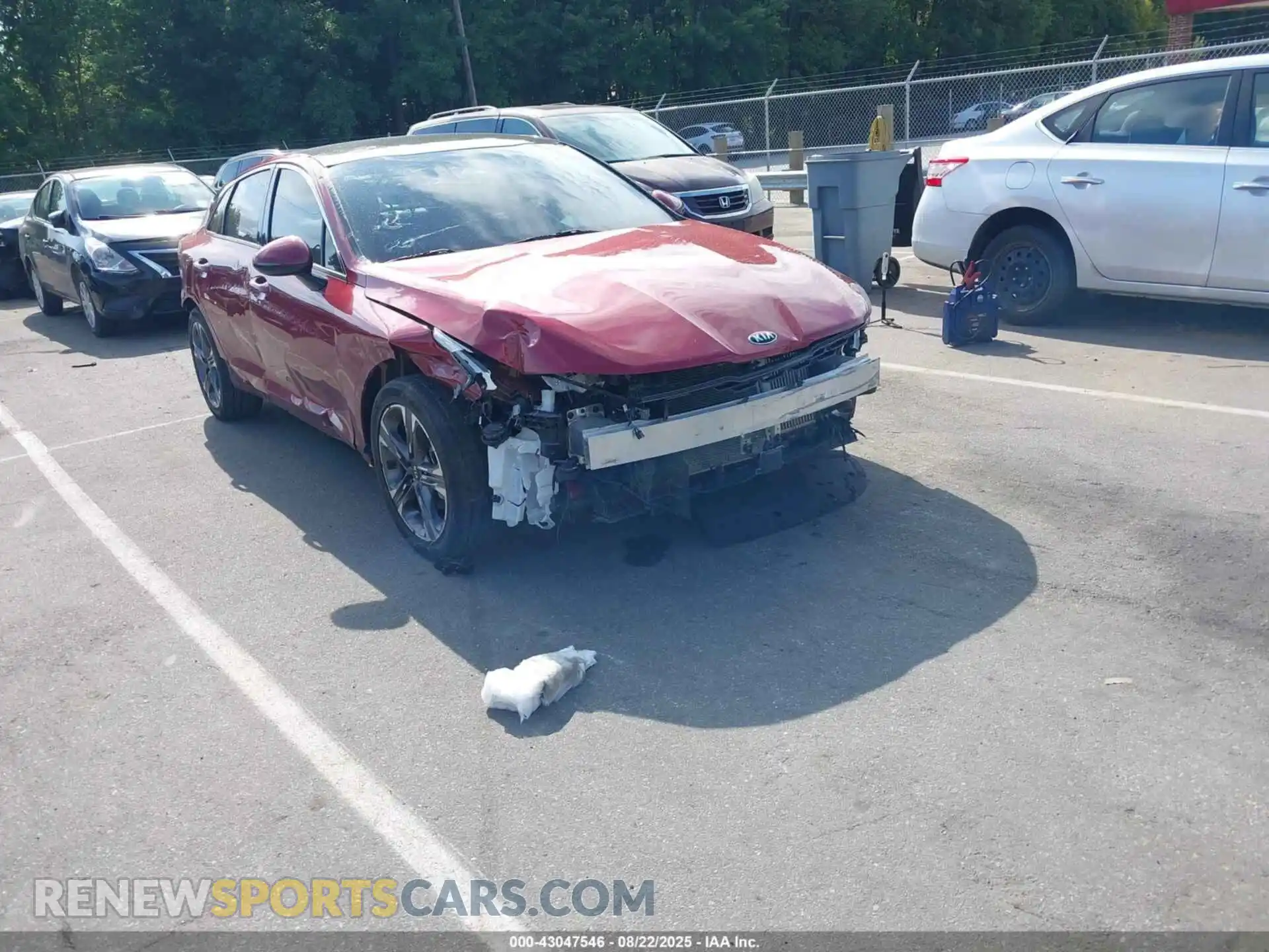 1 Photograph of a damaged car 5XXG34J2XMG046548 KIA K5 2021