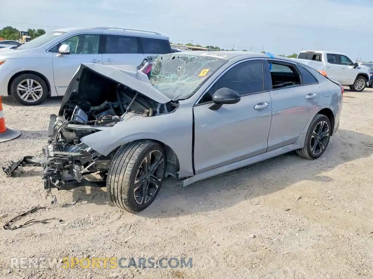 1 Photograph of a damaged car 5XXG64J20MG013470 KIA K5 2021