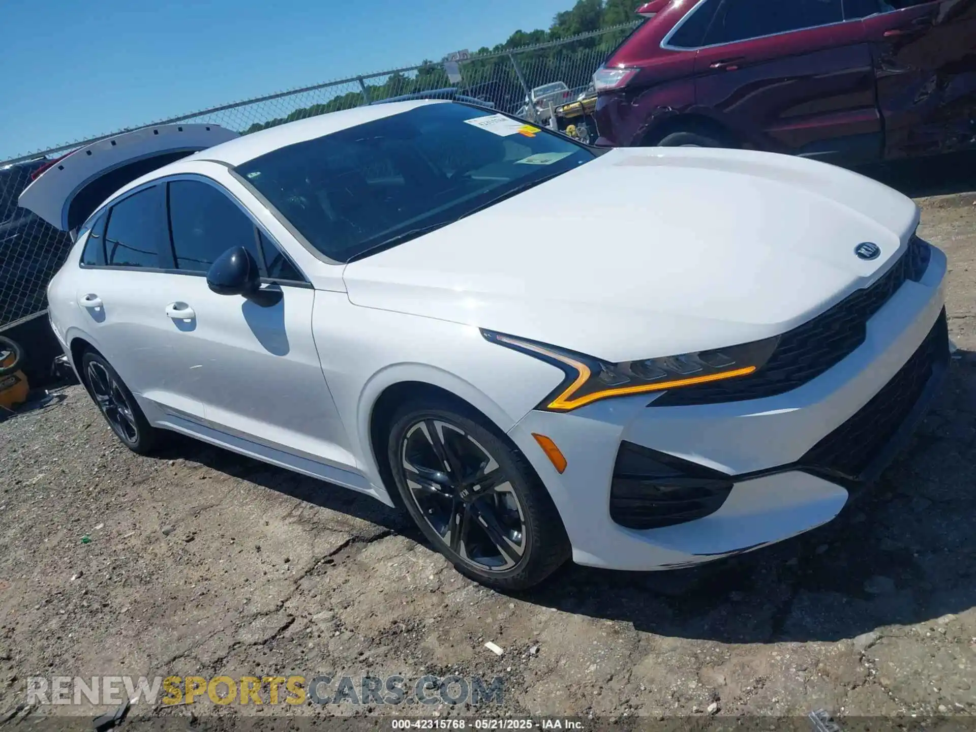 1 Photograph of a damaged car 5XXG64J20MG061552 KIA K5 2021