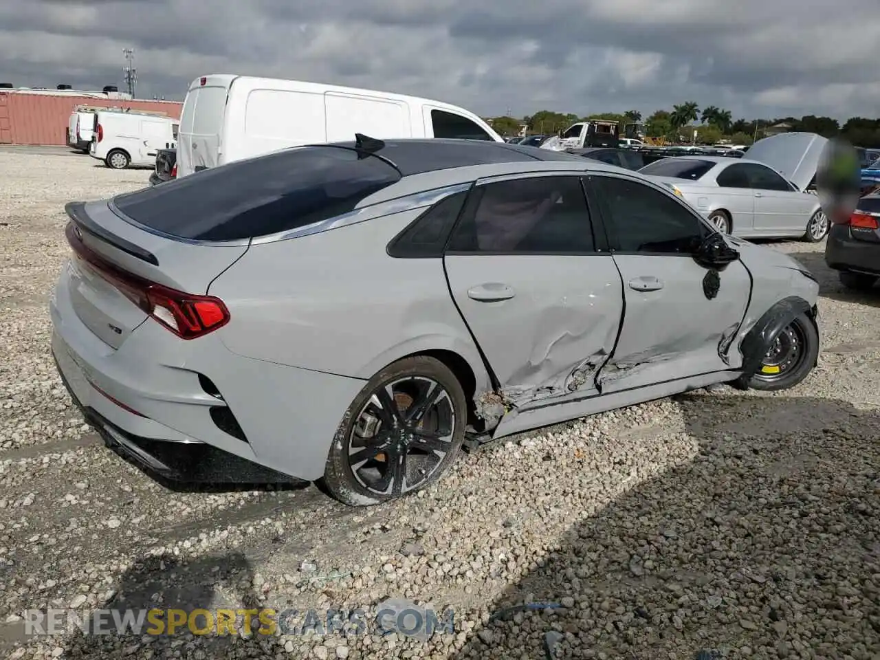 3 Photograph of a damaged car 5XXG64J21MG005541 KIA K5 2021
