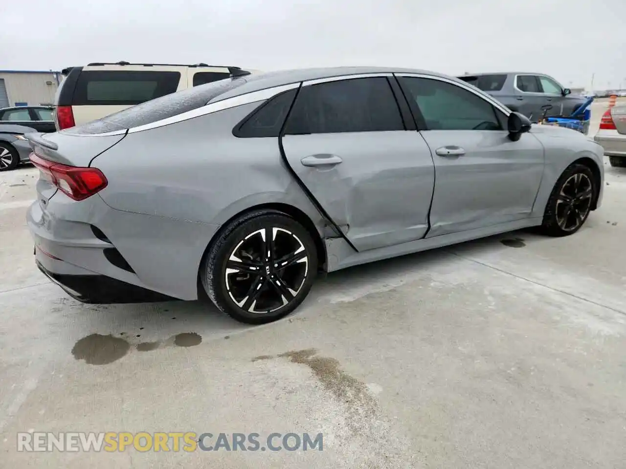 3 Photograph of a damaged car 5XXG64J21MG040080 KIA K5 2021