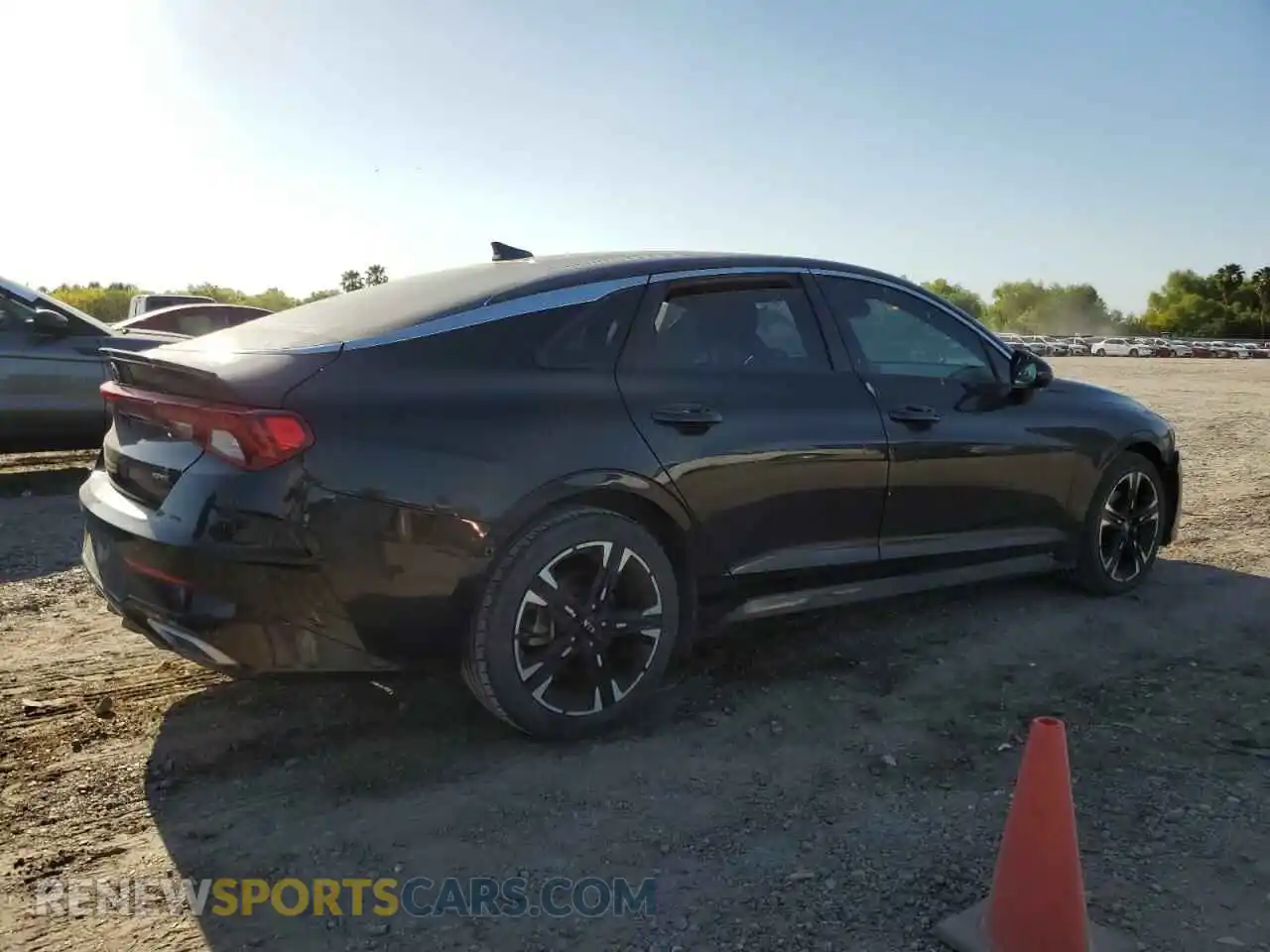 3 Photograph of a damaged car 5XXG64J21MG069465 KIA K5 2021