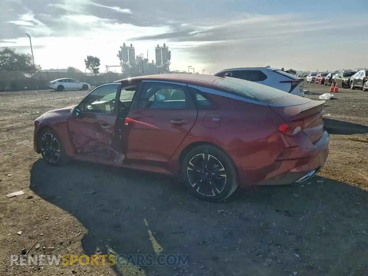 2 Photograph of a damaged car 5XXG64J22MG006892 KIA K5 2021
