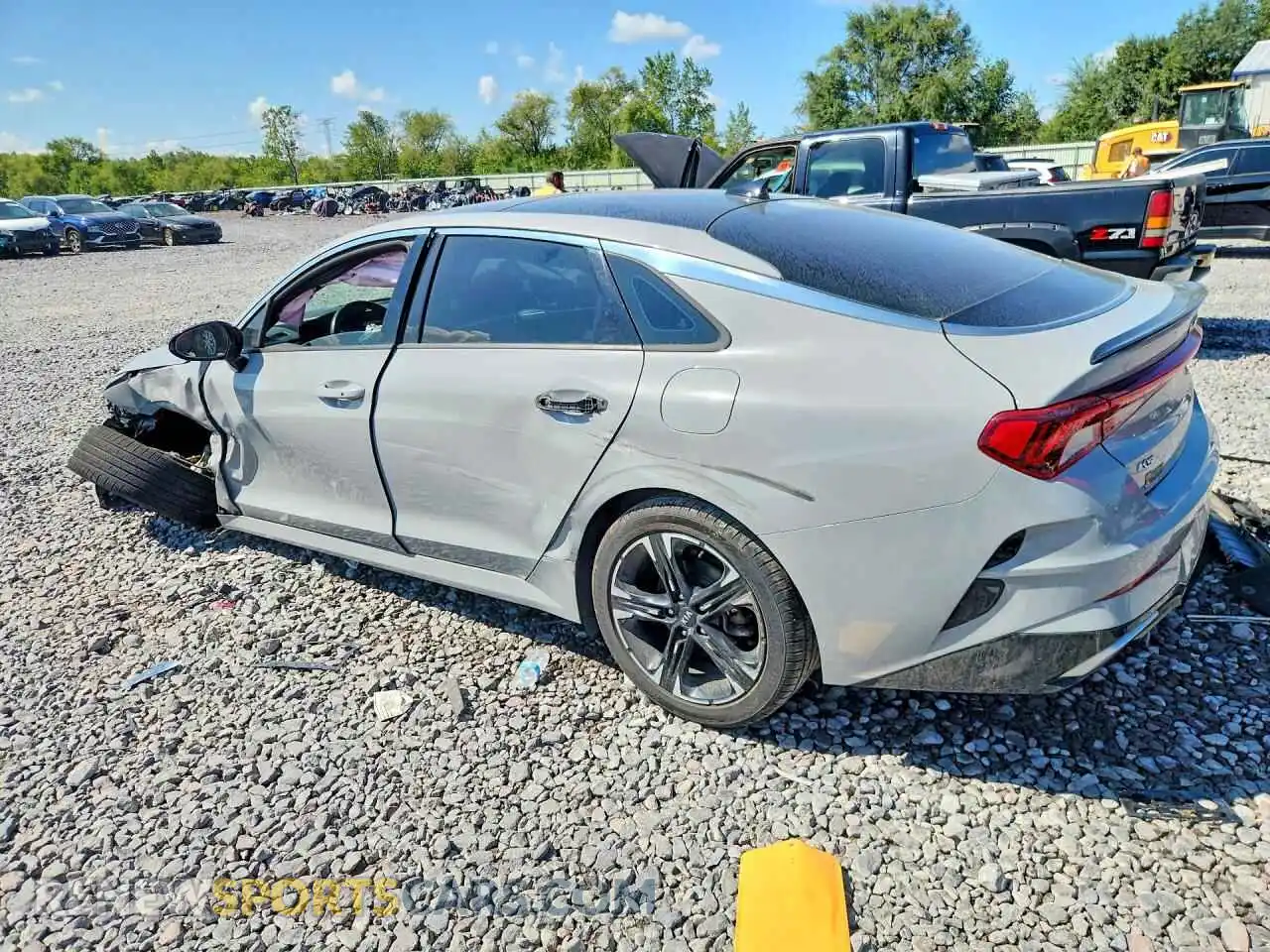 2 fotografías del automóvil dañado 5XXG64J22MG018573 KIA K5 2021