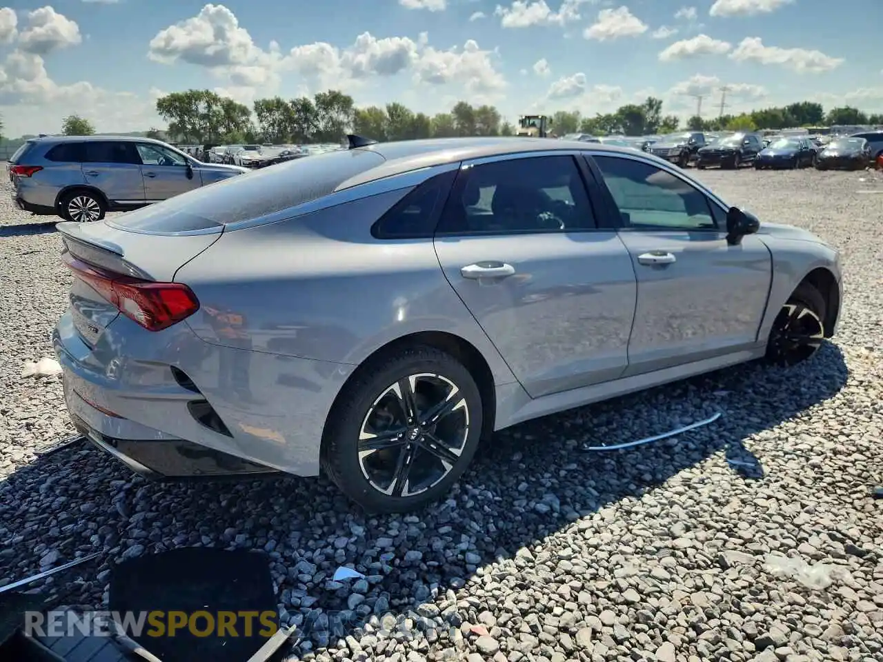 3 fotografías del automóvil dañado 5XXG64J22MG018573 KIA K5 2021