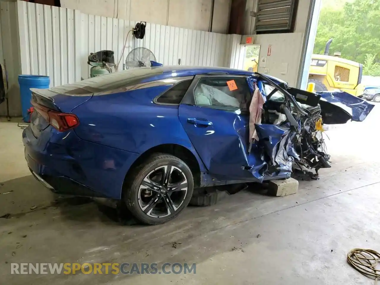 3 Photograph of a damaged car 5XXG64J24MG078919 KIA K5 2021
