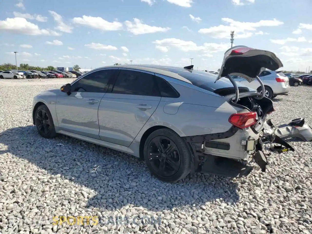 2 Photograph of a damaged car 5XXG64J25MG061580 KIA K5 2021