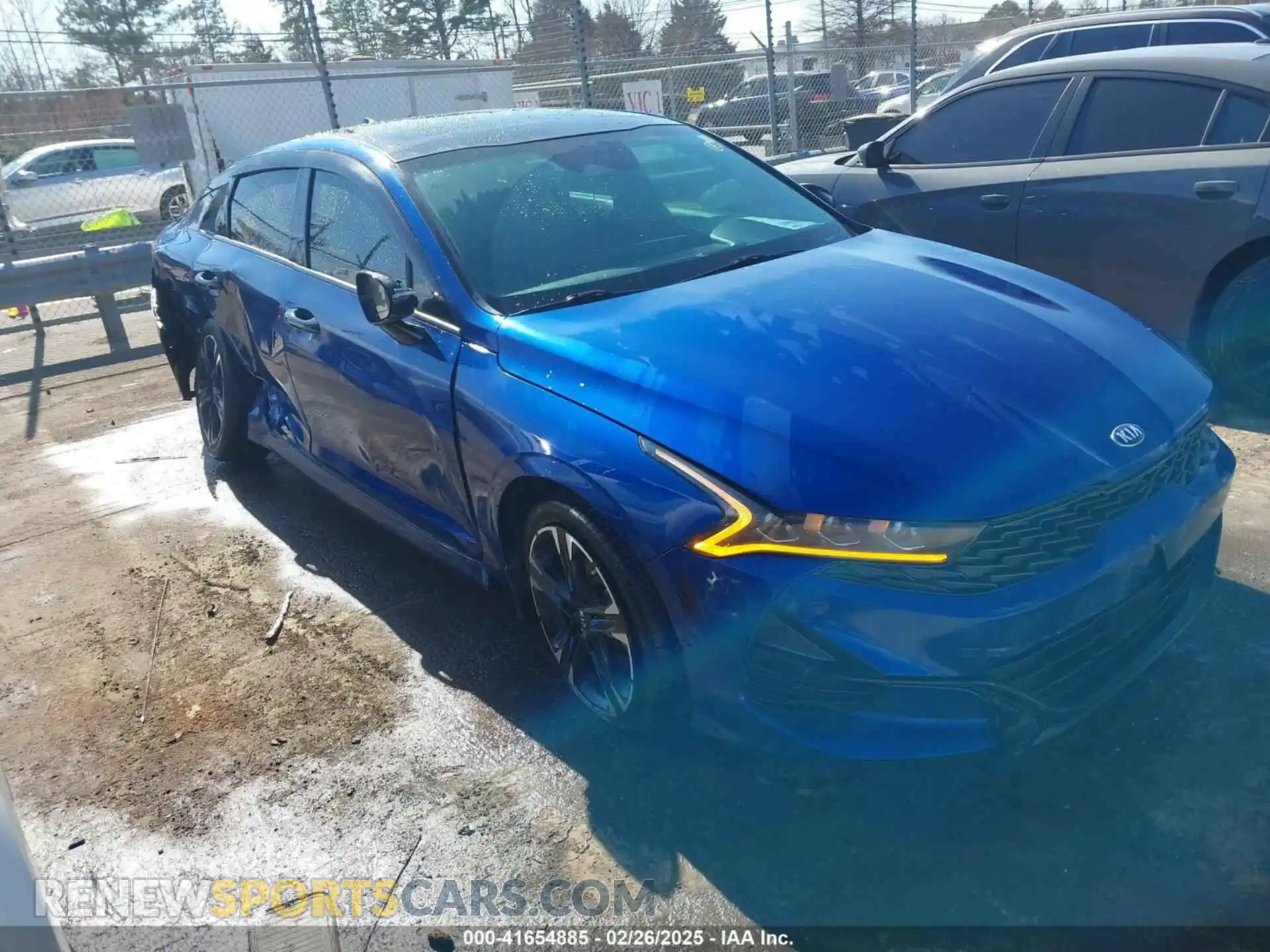 1 Photograph of a damaged car 5XXG64J25MG062115 KIA K5 2021