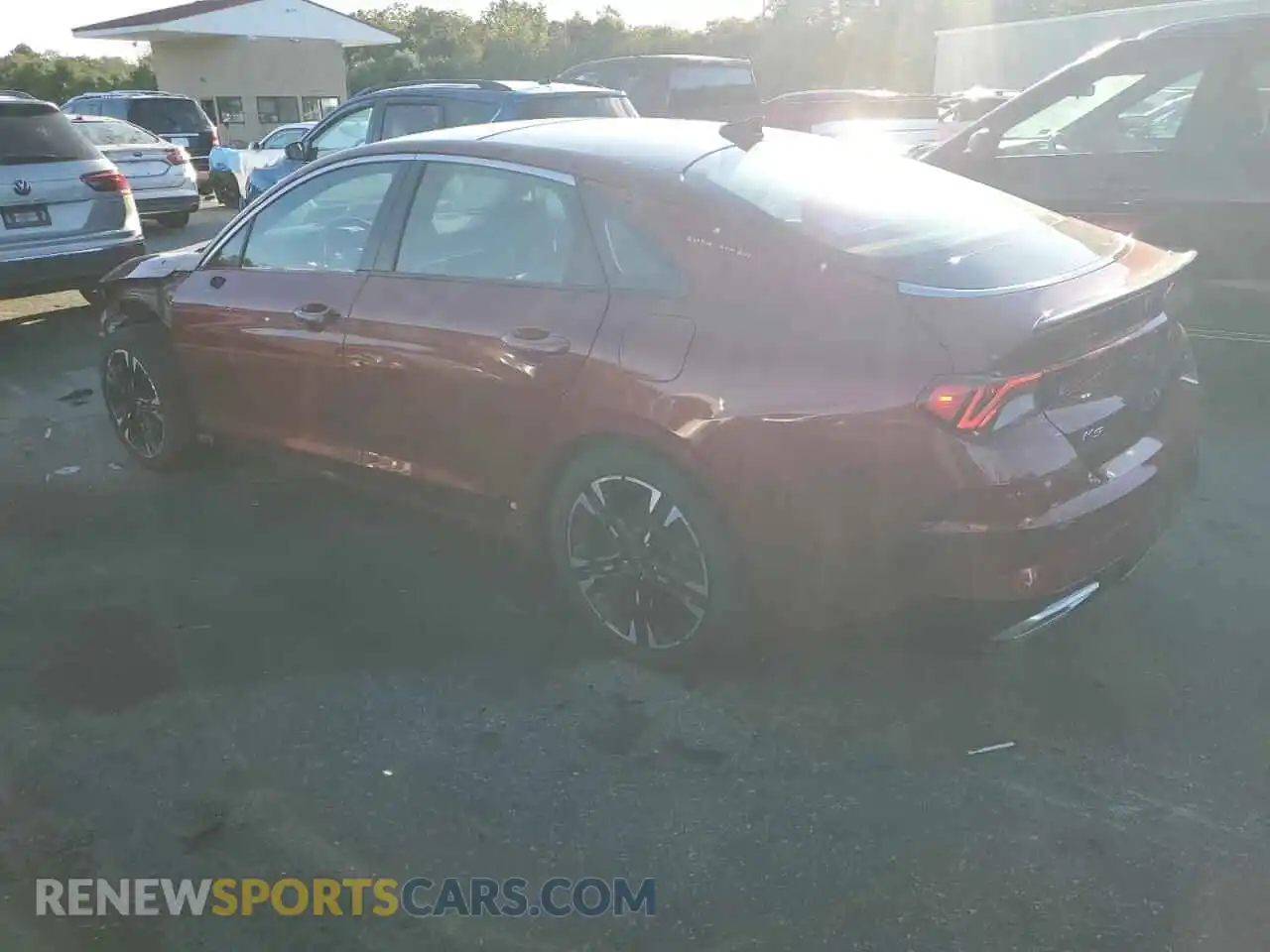 2 fotografías del automóvil dañado 5XXG64J25MG078329 KIA K5 2021