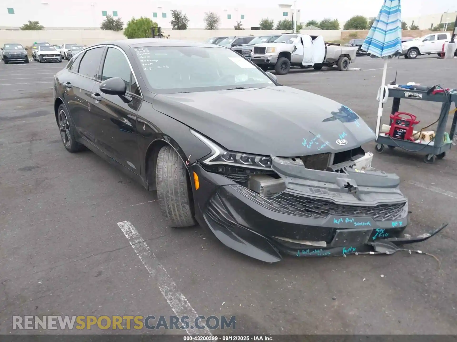 1 Photograph of a damaged car 5XXG64J26MG059255 KIA K5 2021