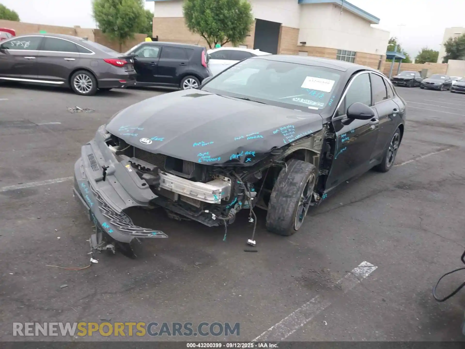 2 Photograph of a damaged car 5XXG64J26MG059255 KIA K5 2021