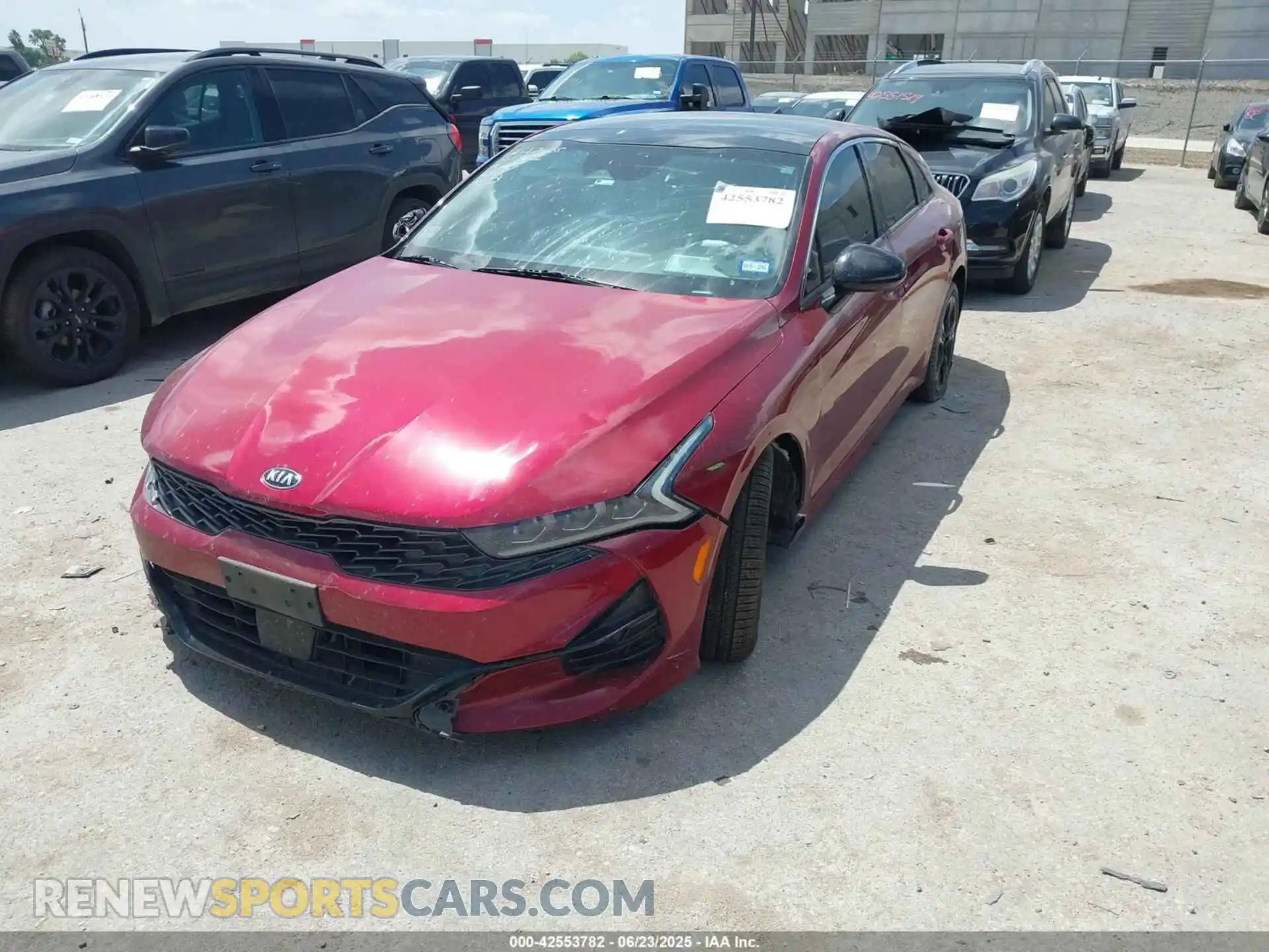 2 Photograph of a damaged car 5XXG64J26MG082325 KIA K5 2021
