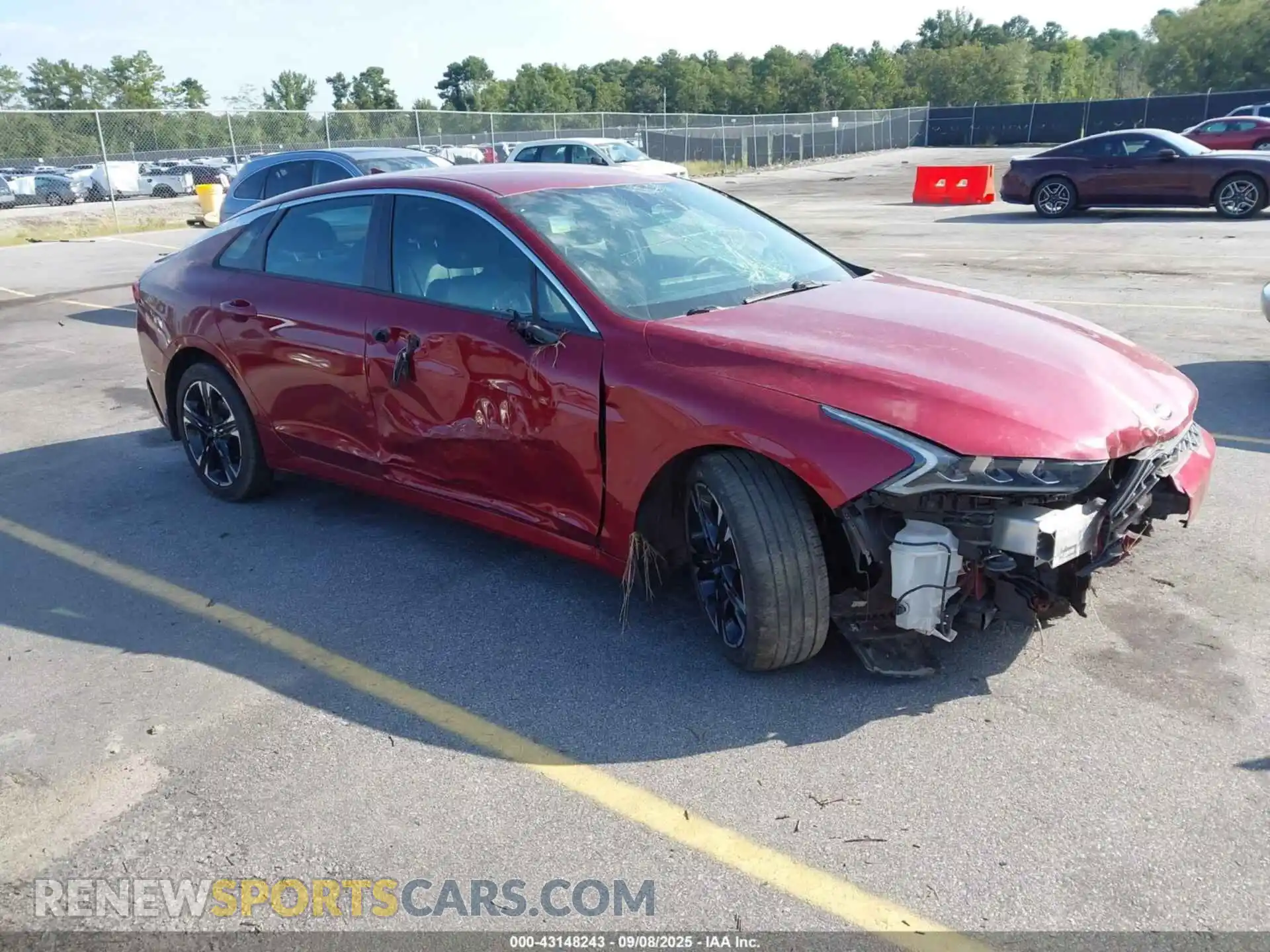 1 Photograph of a damaged car 5XXG64J27MG019816 KIA K5 2021