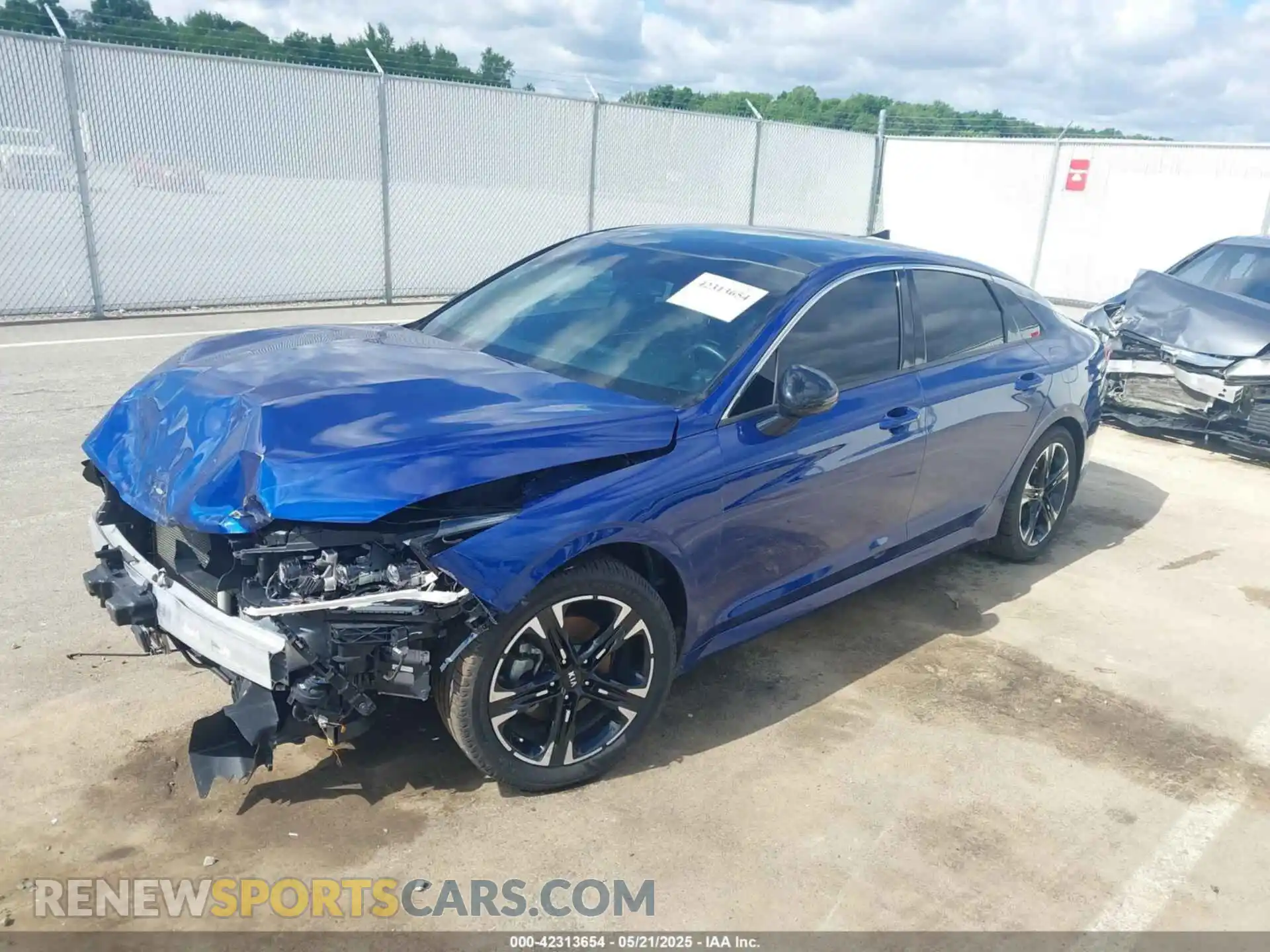 2 Photograph of a damaged car 5XXG64J27MG036311 KIA K5 2021