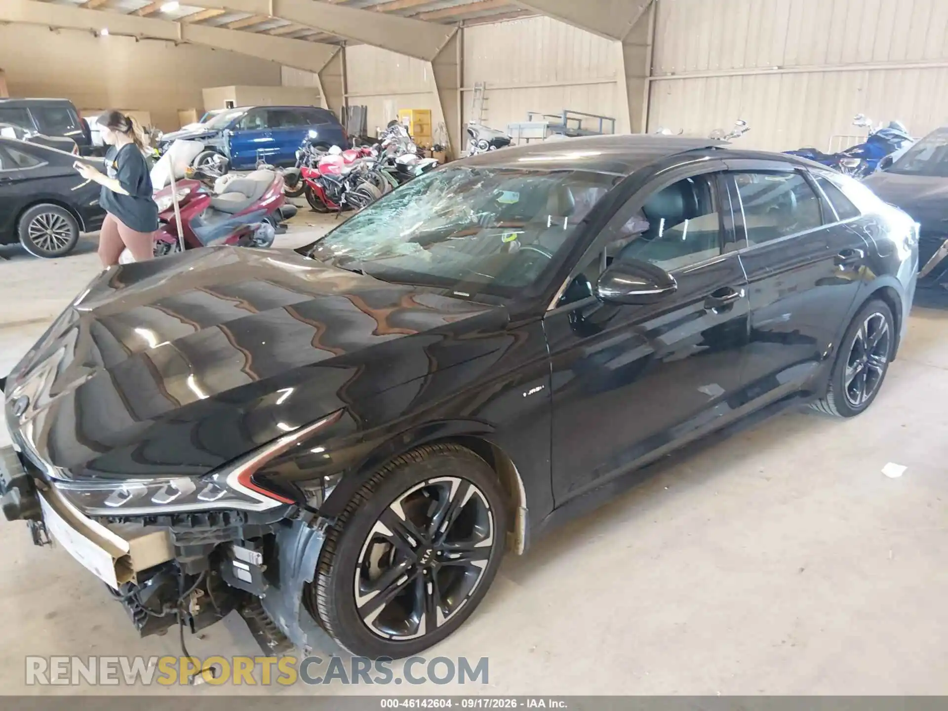 2 Photograph of a damaged car 5XXG64J27MG063895 KIA K5 2021