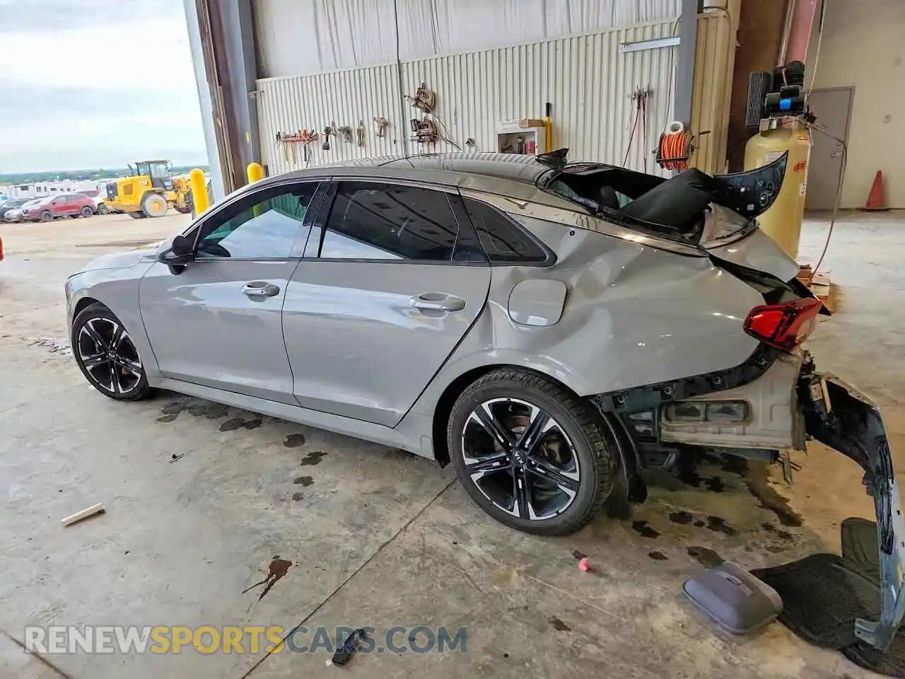 2 Photograph of a damaged car 5XXG64J28MG049231 KIA K5 2021