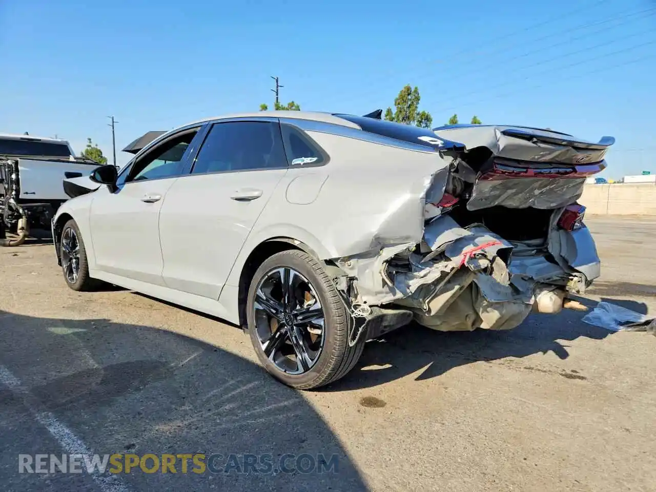 2 Photograph of a damaged car 5XXG64J29MG066099 KIA K5 2021