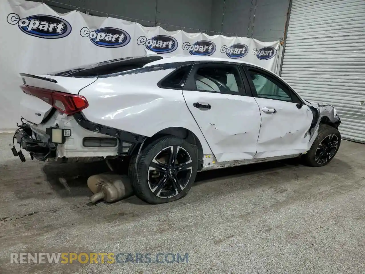 3 Photograph of a damaged car 5XXG64J2XMG071277 KIA K5 2021
