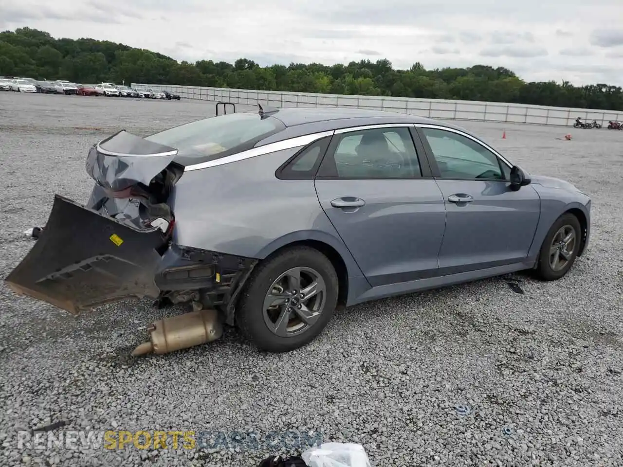3 Photograph of a damaged car 5XXG14J2XNG088273 KIA K5 2022