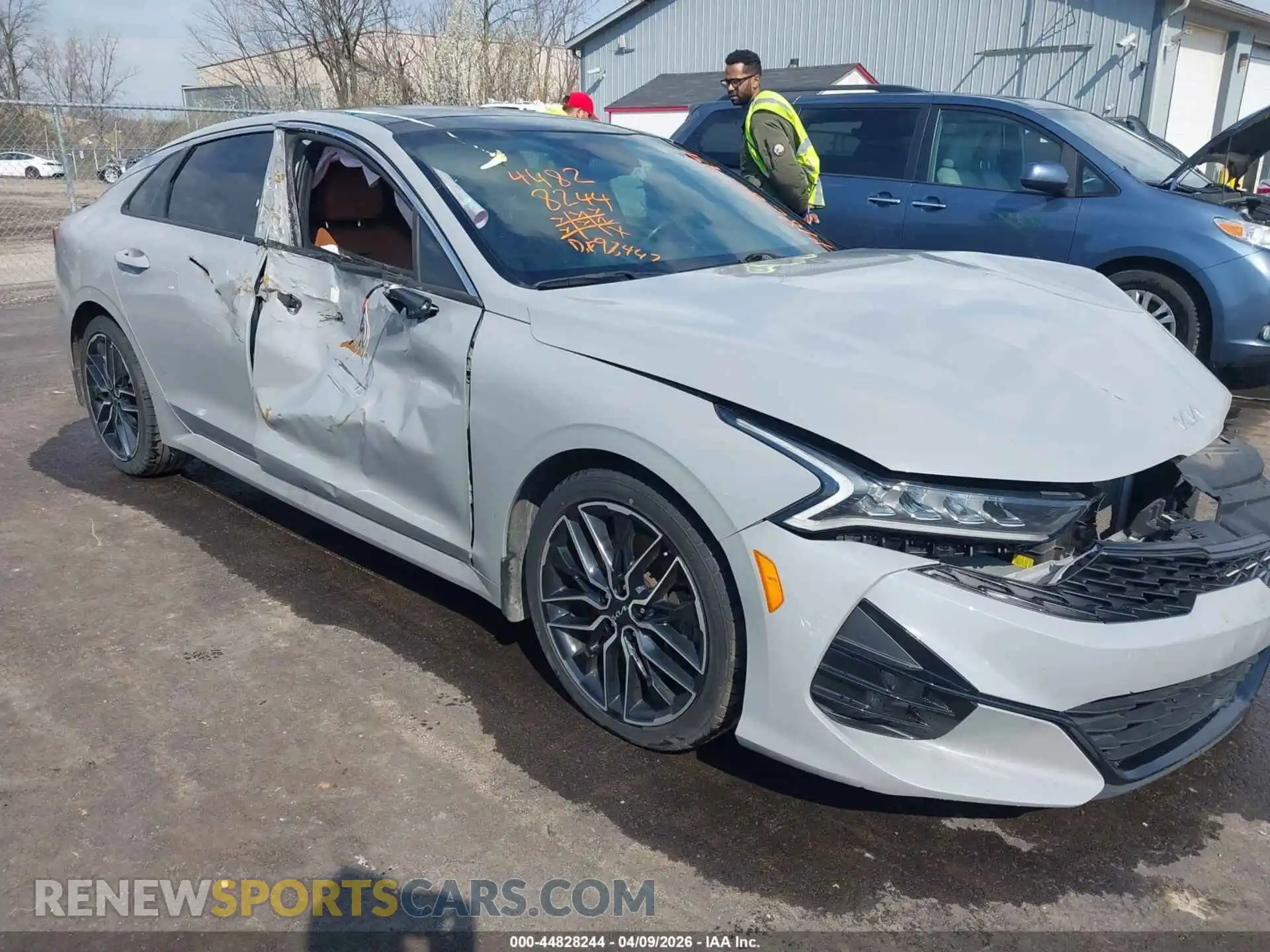 1 fotografías del automóvil dañado 5XXG44J83NG095755 KIA K5 2022