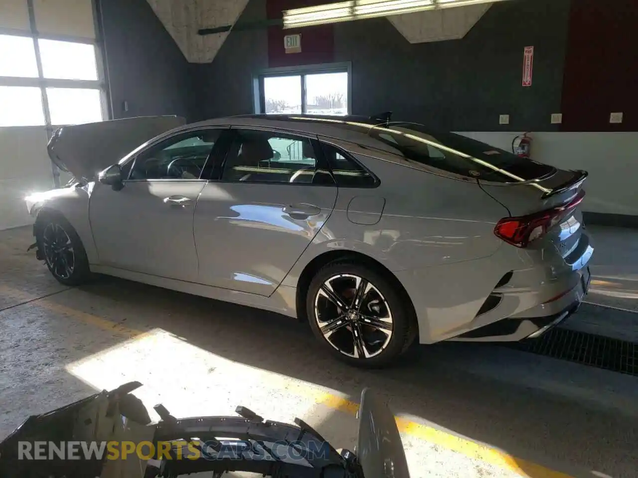 2 Photograph of a damaged car 5XXG64J23NG164739 KIA K5 2022