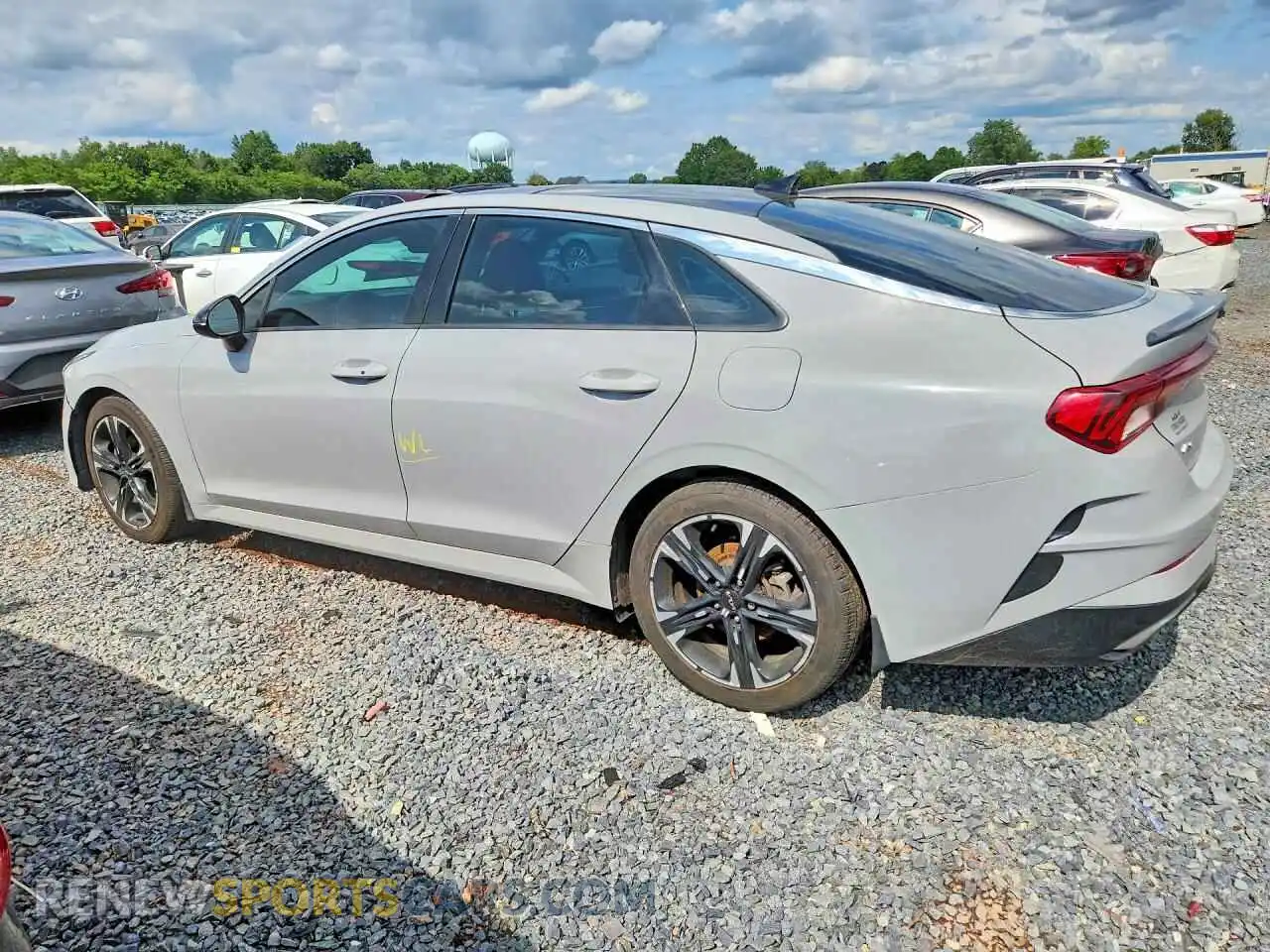 2 Photograph of a damaged car 5XXG64J27NG114751 KIA K5 2022