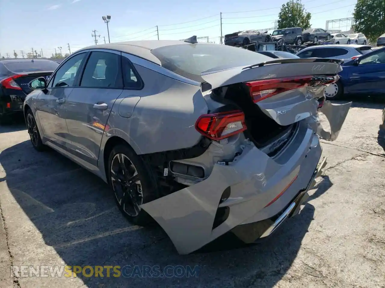 3 Photograph of a damaged car 5XXG64J27NG141027 KIA K5 2022