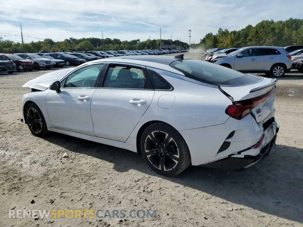 2 Photograph of a damaged car 5XXG64J2XNG121807 KIA K5 2022