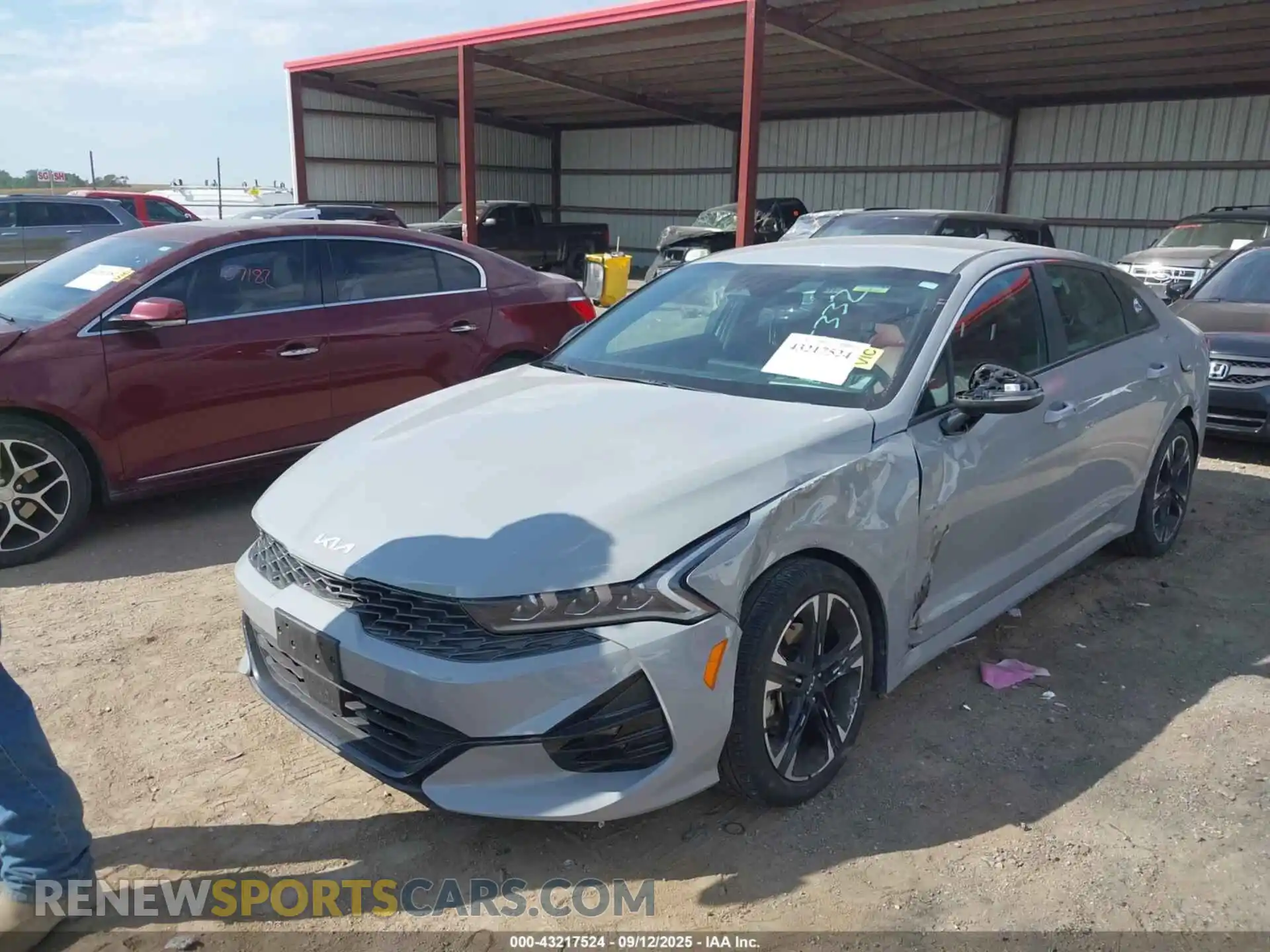 2 fotografías del automóvil dañado 5XXG64J27PG200435 KIA K5 2023