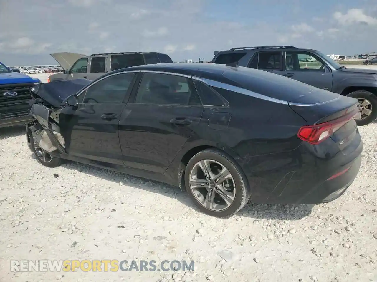 2 Photograph of a damaged car 5XXG34J20RG247334 KIA K5 2024