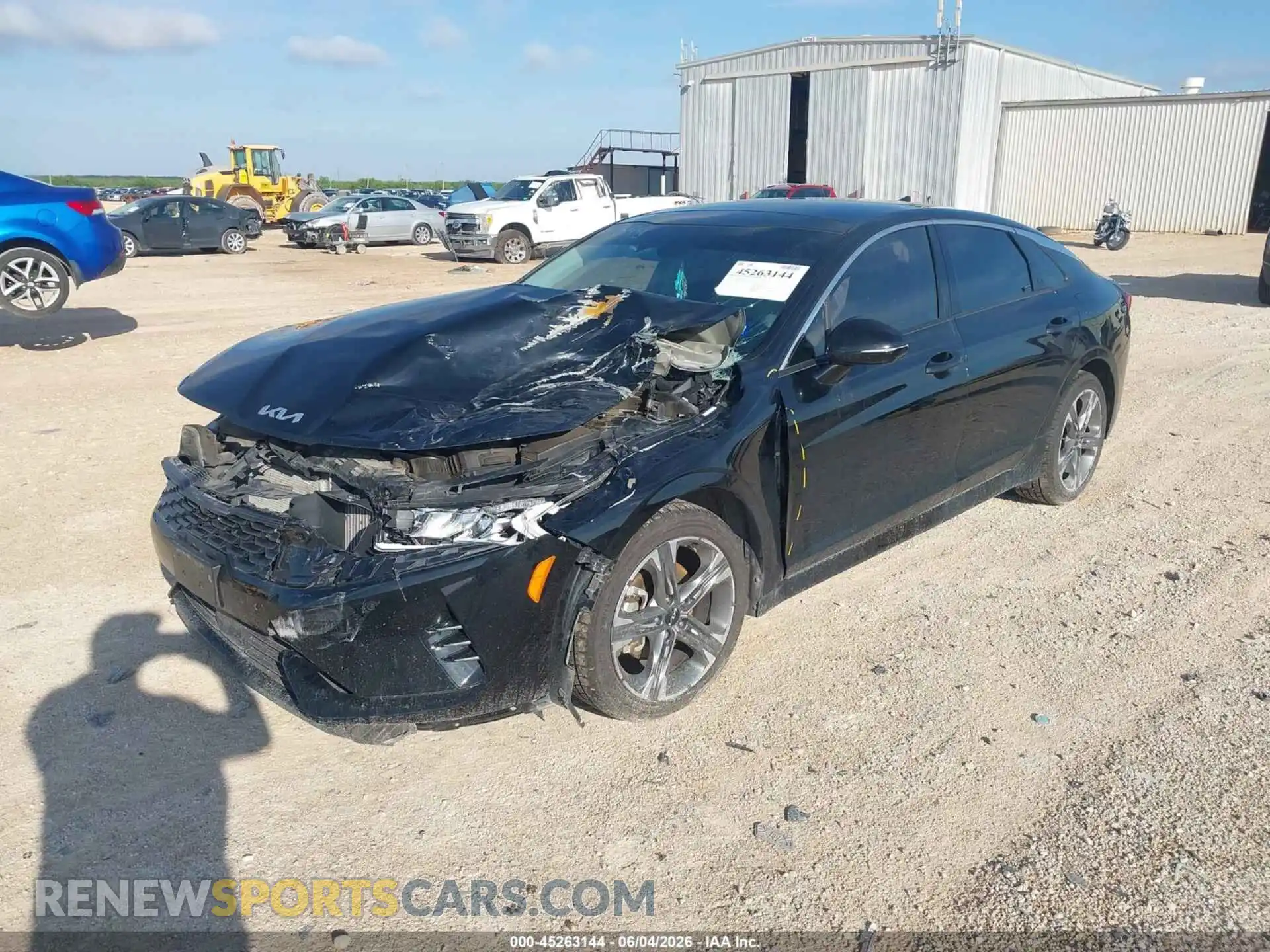 2 Photograph of a damaged car 5XXG34J27RG240705 KIA K5 2024