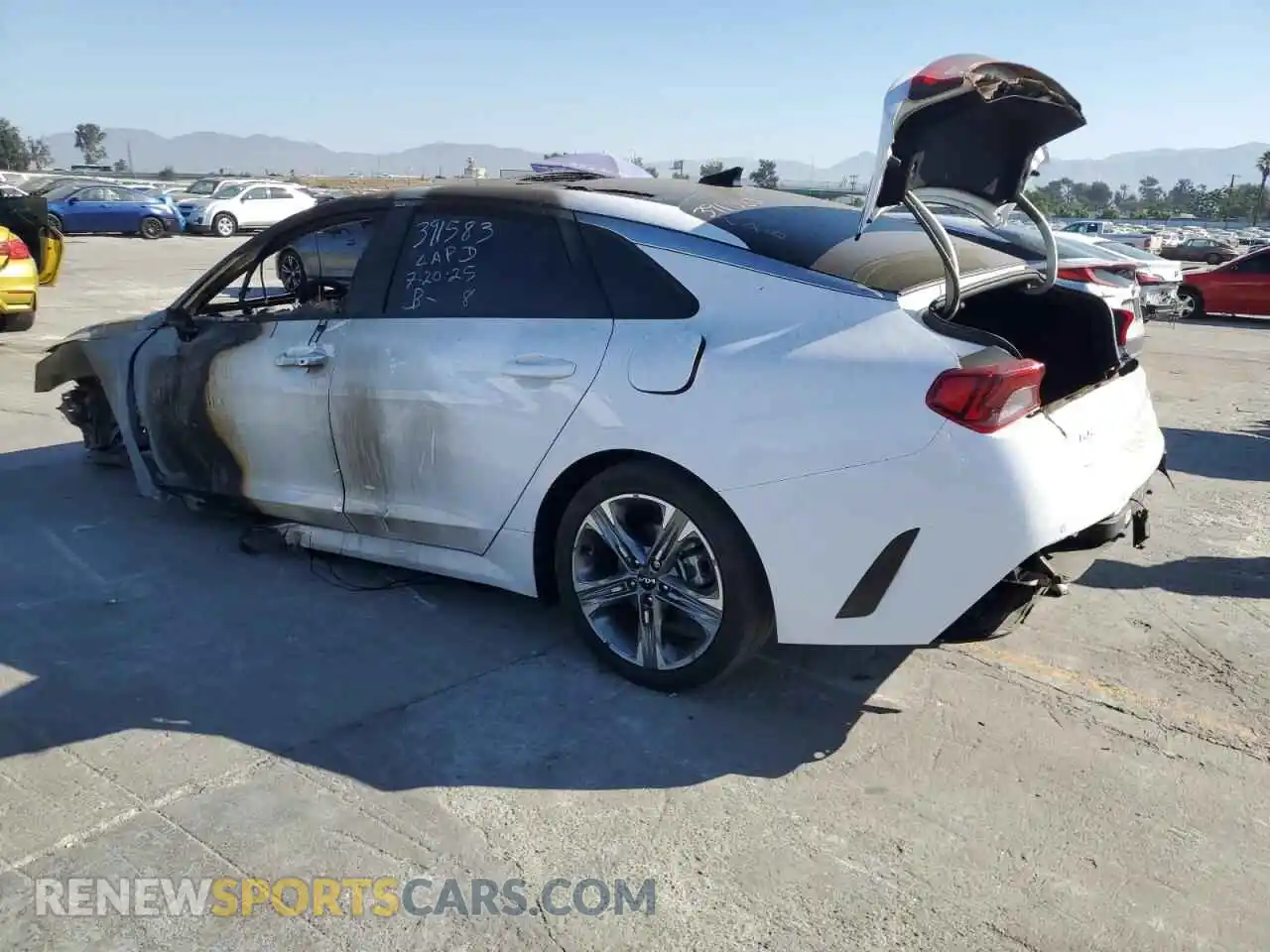 2 Photograph of a damaged car 5XXG34J27RG241885 KIA K5 2024
