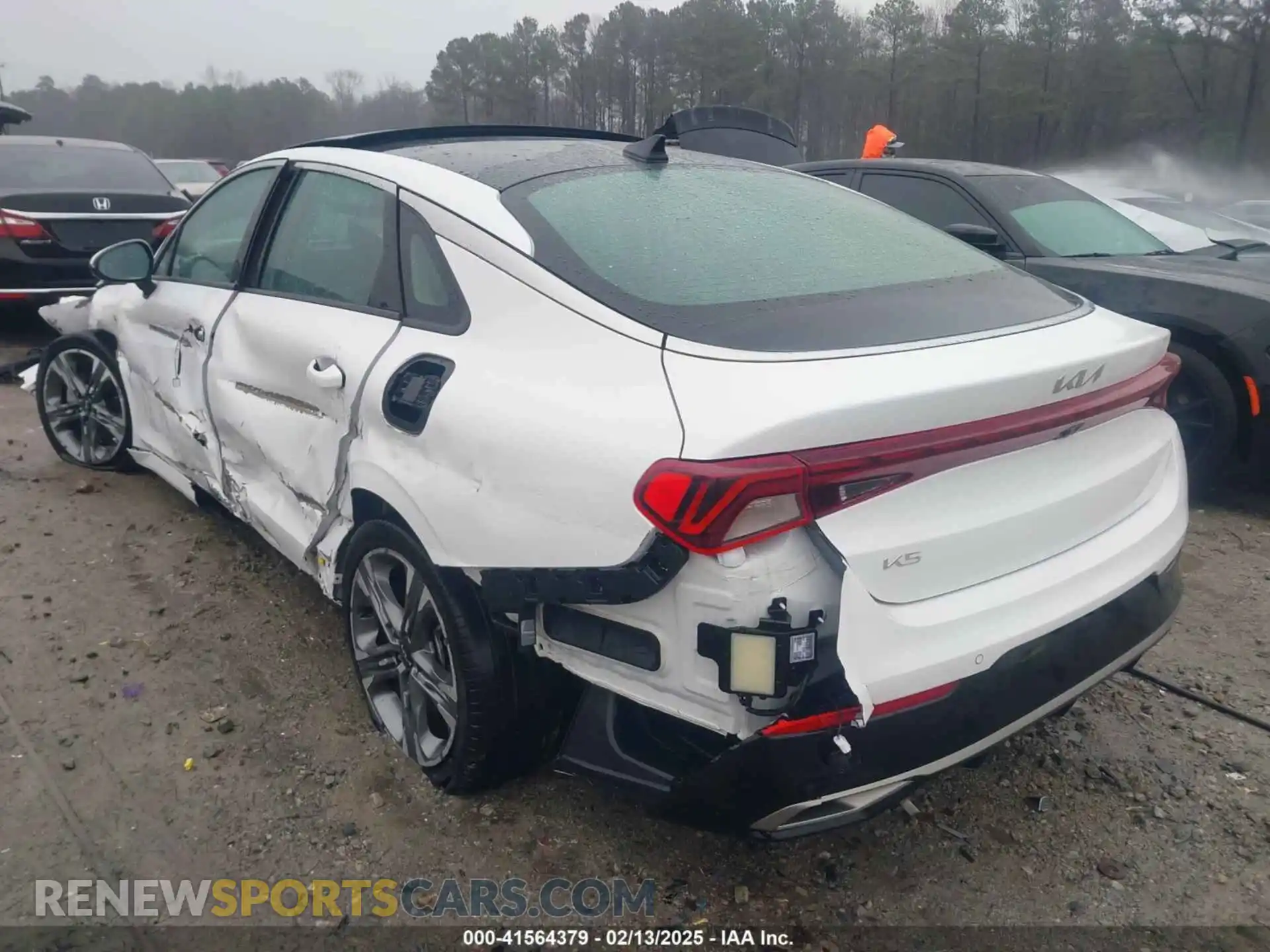 3 Photograph of a damaged car 5XXG34J27RG262302 KIA K5 2024