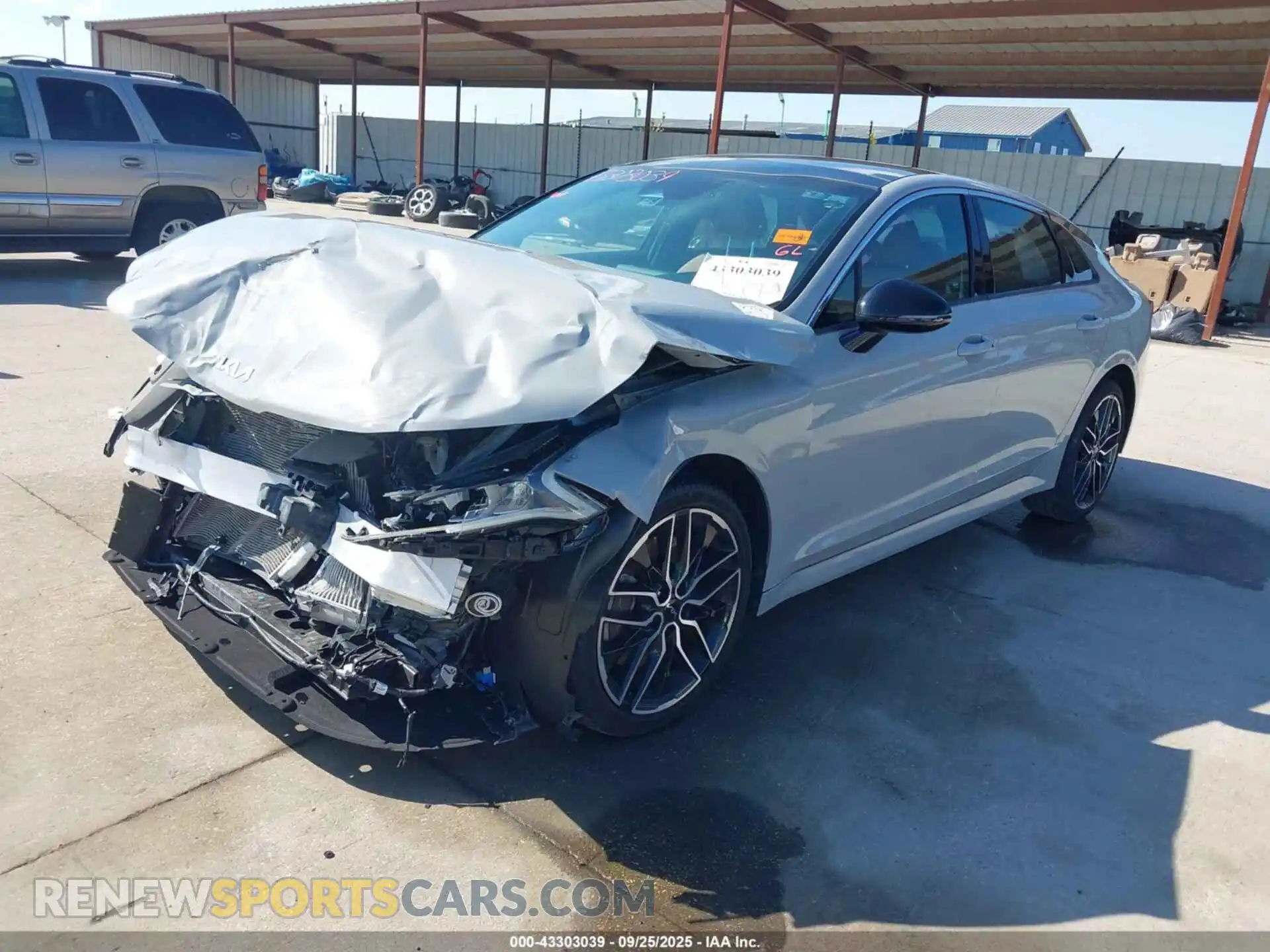 2 Photograph of a damaged car 5XXG44J87RG231374 KIA K5 2024