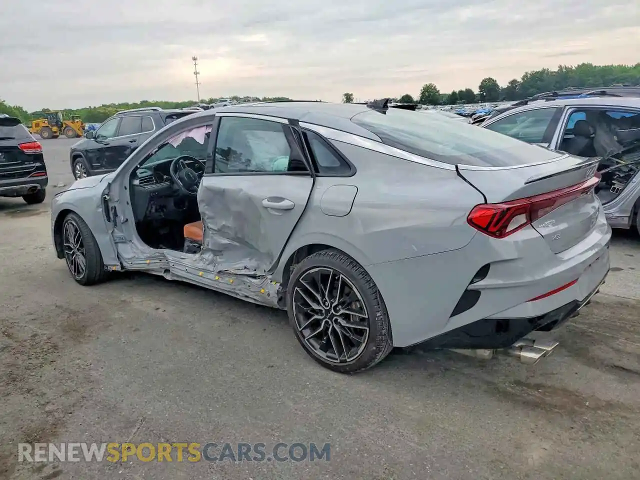 2 fotografías del automóvil dañado 5XXG44J89RG249651 KIA K5 2024