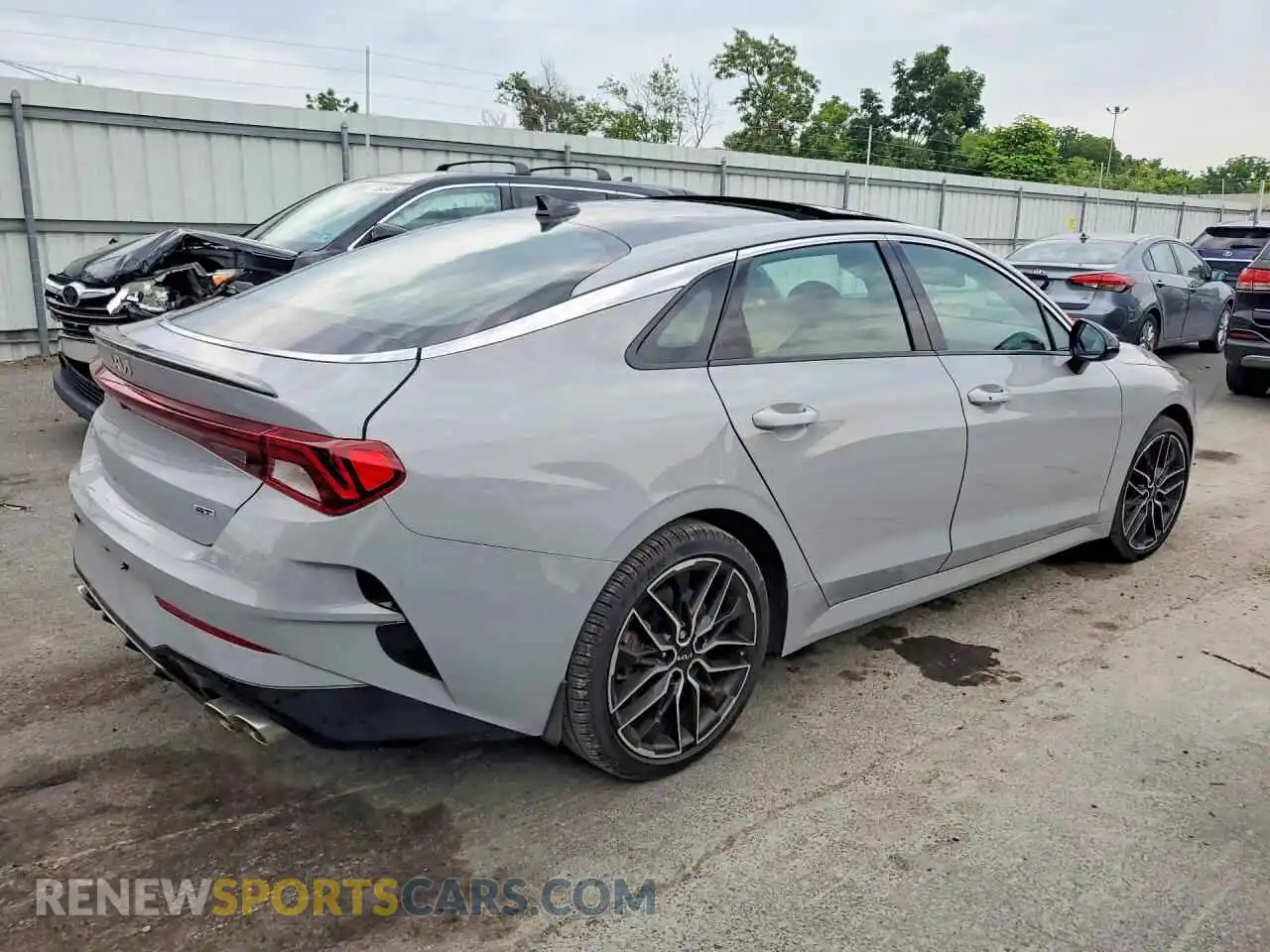 3 fotografías del automóvil dañado 5XXG44J89RG249651 KIA K5 2024